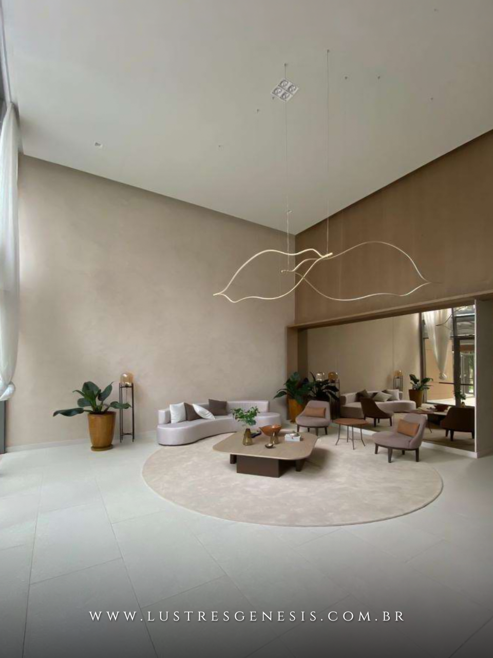 Lustre Pendente LED Design Organico Ondulado Branco 160cm Iluminacao Moderna Para Sala de Estar Pe Direito Alto Hall Escadas